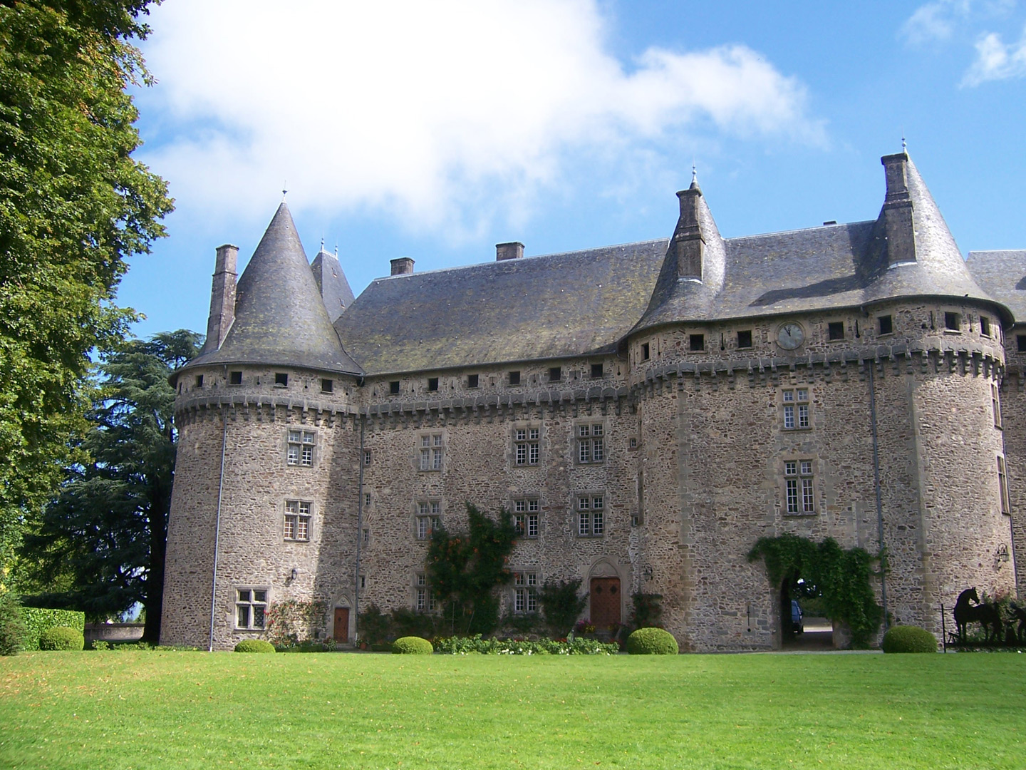 Corrèze, Château de Pompadour